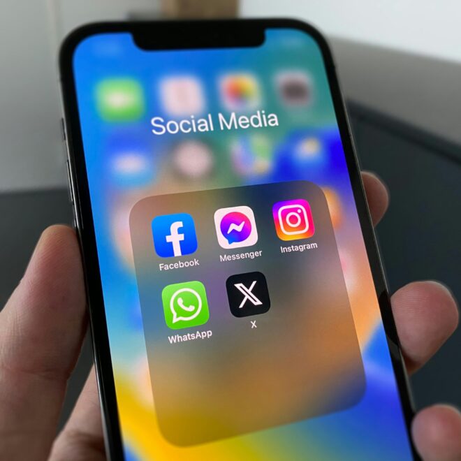 EU targets social media giants with new ‘addictive design’ law