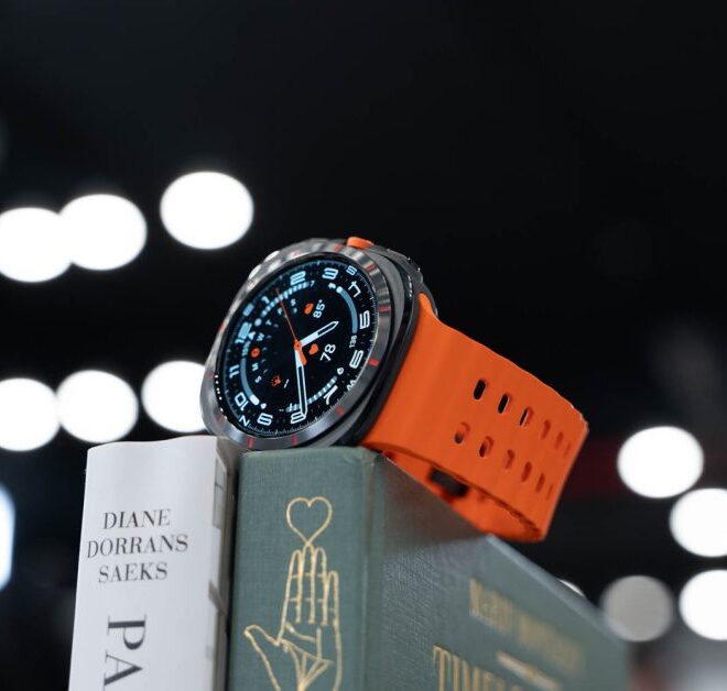 Samsung rolling out One UI 8, Wear OS 6 to Galaxy Watch Ultra