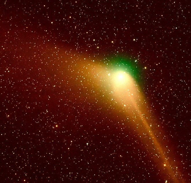 Scientist Suggests Tests to See if Large Object Headed Toward Earth Could Be an Alien Spacecraft