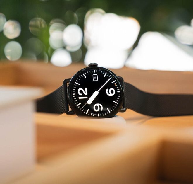You’ll see a warning on your Pixel Watch 4 when it isn’t charging