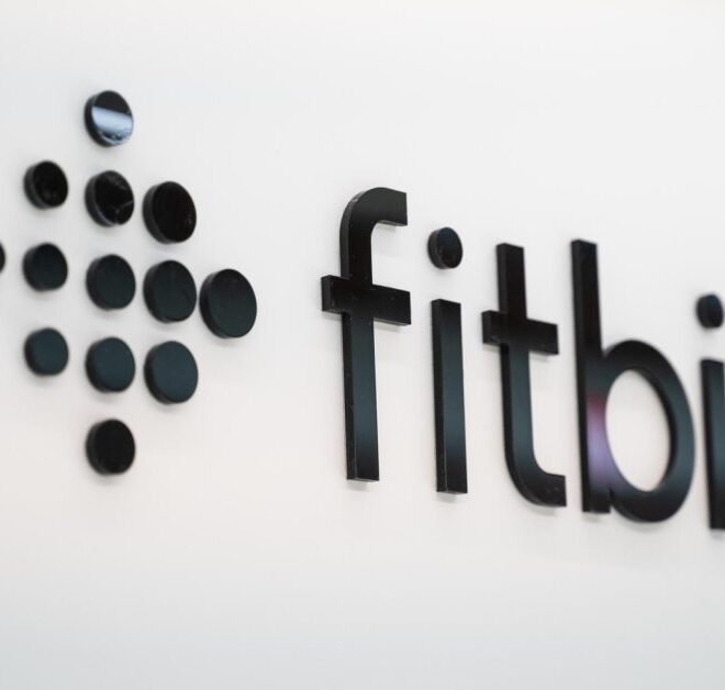 Fitbit app 4.50 rolls out on Android, iOS with dark theme [U]