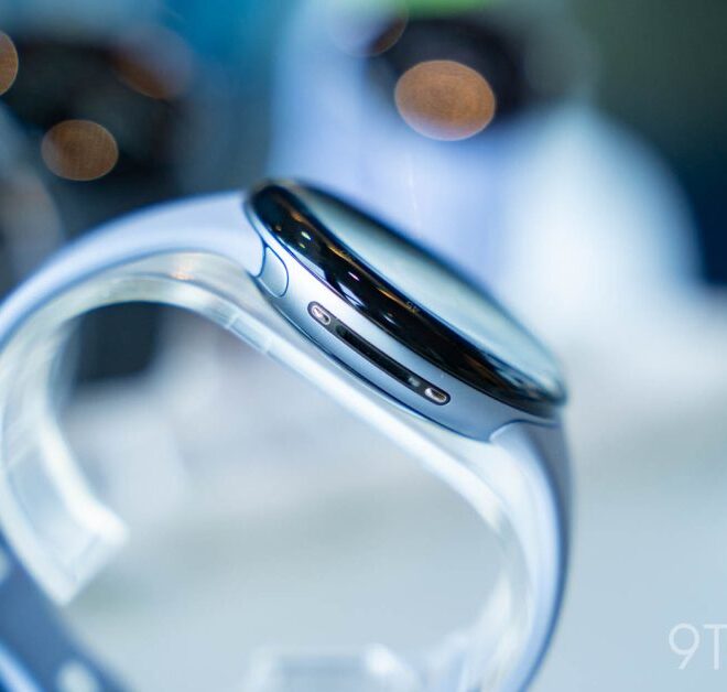Pixel Watch 4 charging contacts – what they look like