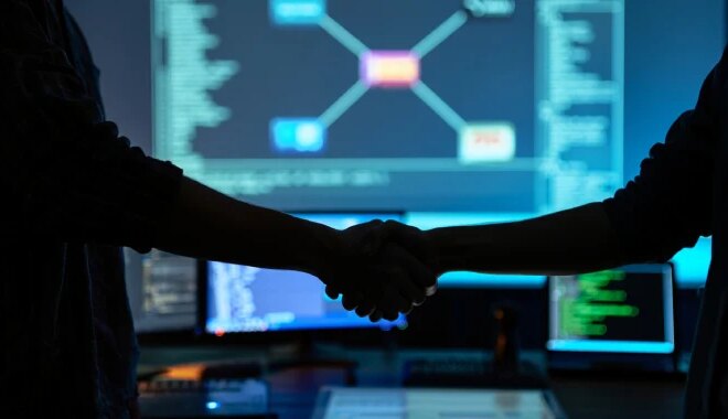 Cybercrime Groups ShinyHunters, Scattered Spider Join Forces in Extortion Attacks on Businesses
