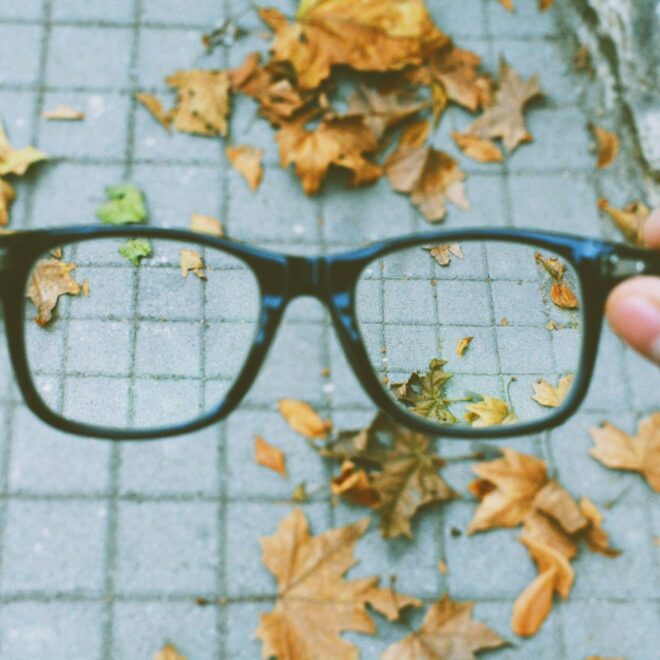 Human-in-the-loop work drives AI powering Alibaba’s smart glasses