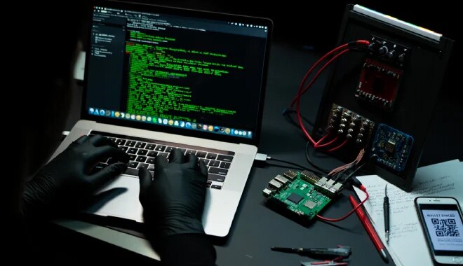 VPN 0-Day, Encryption Backdoor, AI Malware, macOS Flaw, ATM Hack & More