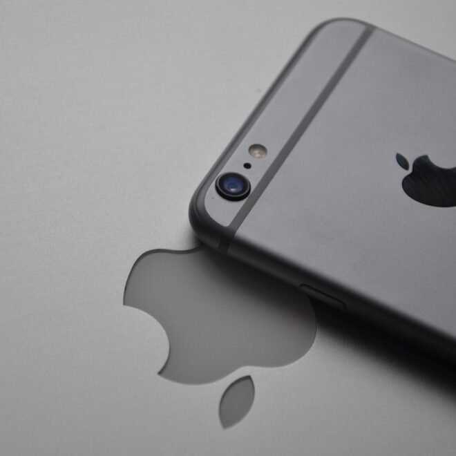 Delhi High Court Pauses Final CCI Action in Apple App Store Probe