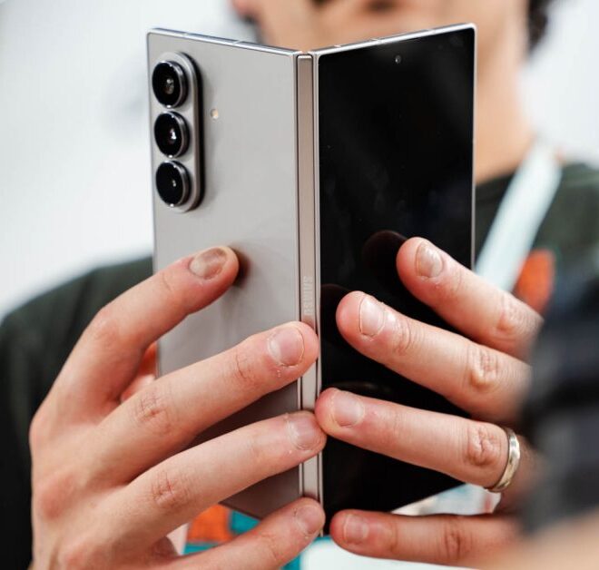 Samsung has to redesign Galaxy phones for the sake of Qi2