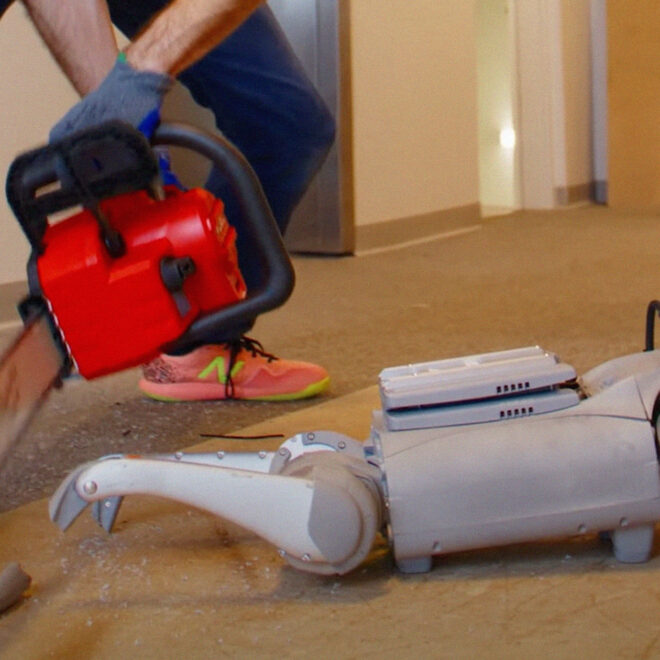 New AI Can Control a Robot Even If Its Legs Get Chainsawed Off