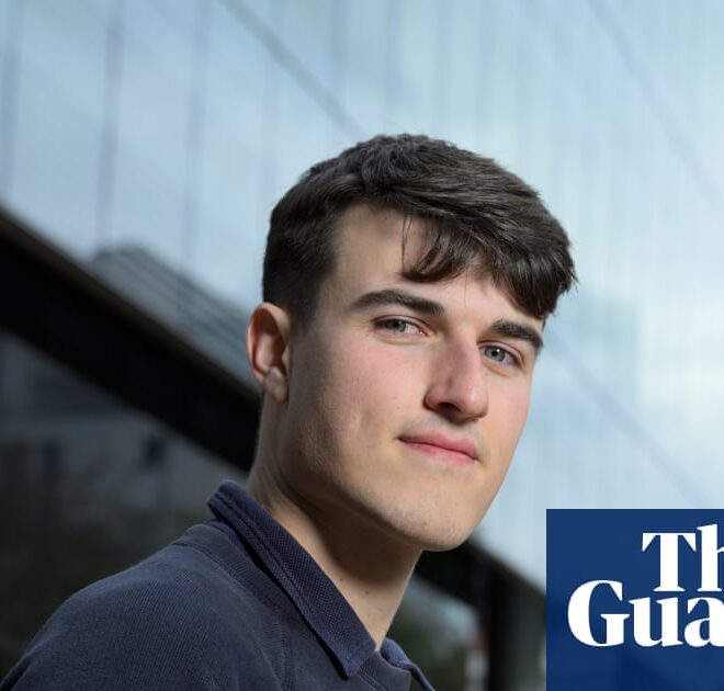 ‘A stomach of steel’: amateur investors ride out dips amid talk of an AI bubble | Investing