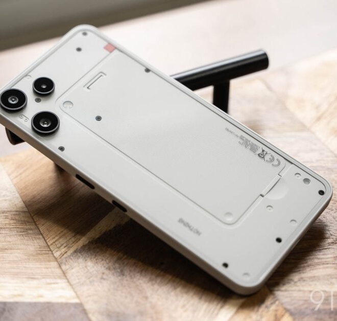 Nothing Phone (3a) Lite debuts for €249 with lock screen ‘ads’
