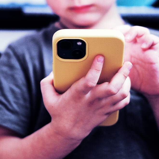 Lazy Parents Are Giving Their Toddlers ChatGPT on Voice Mode to Keep Them Entertained for Hours
