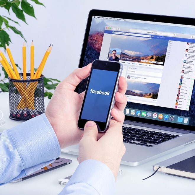 Meta blocks Facebook accounts of news outlets & satirist in India