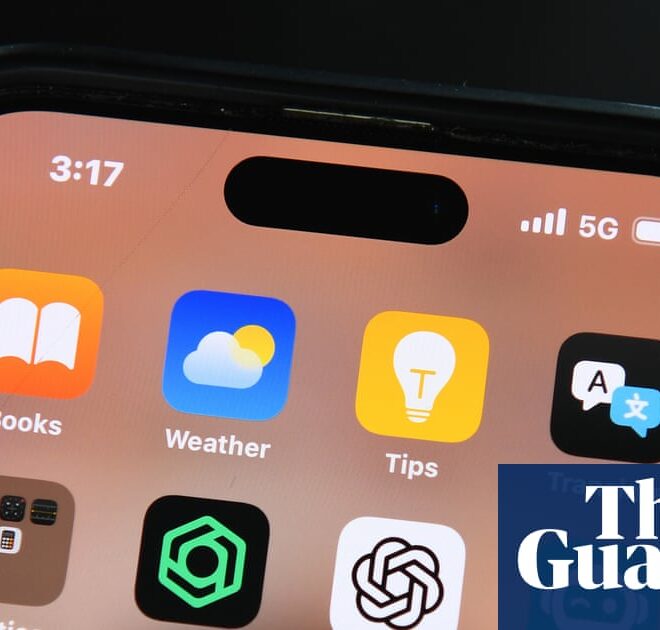 Chatbots can sway political opinions but are ‘substantially’ inaccurate, study finds | Artificial intelligence (AI)