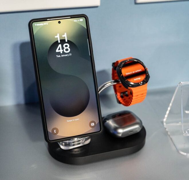 Samsung Qi2 25W magnetic charging dock leaks for Galaxy S26