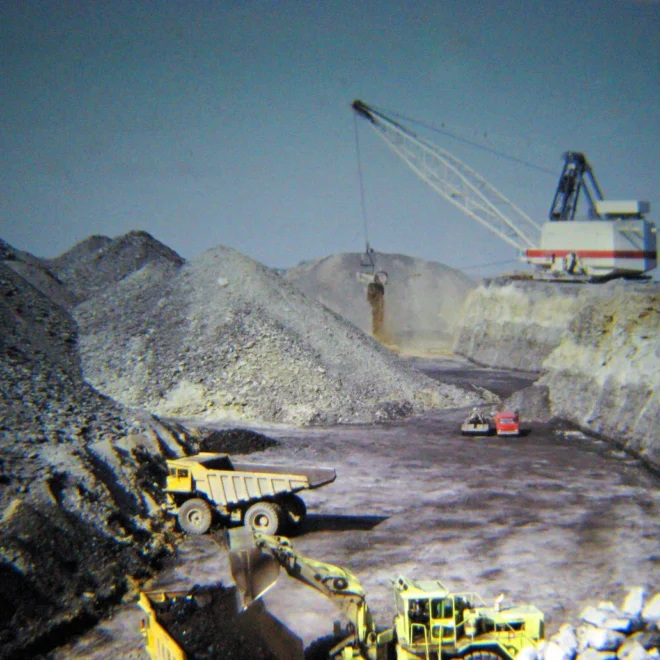 Mining business learnings for AI deployment