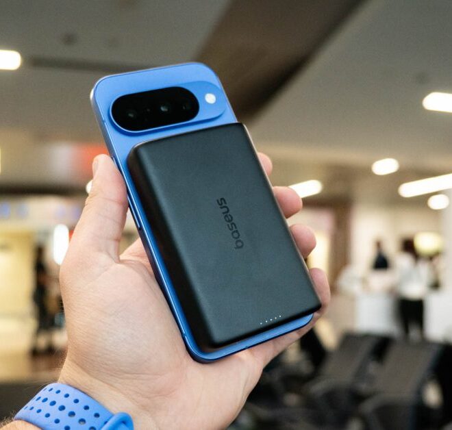 This 10,000 mAh Qi2 battery bank is thin enough for Pixel 10
