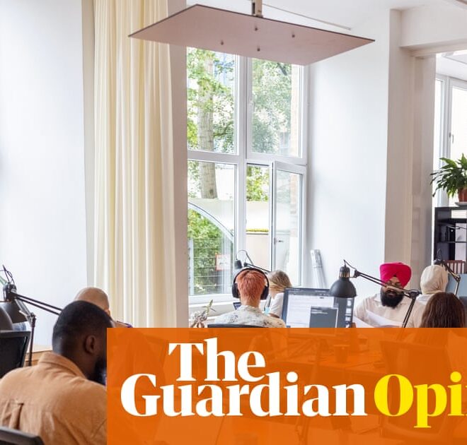 Even amid rising economic uncertainty, now is not the time to hug your job | Gene Marks