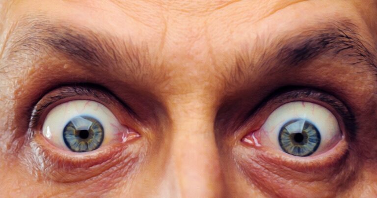Man Wakes Up Homeless, Realizes He Fell Into AI Psychosis That Destroyed His Entire Life