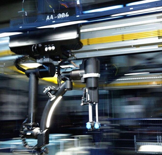 Amazon’s Shiny New Warehouse Robot Just Failed in Spectacular Style