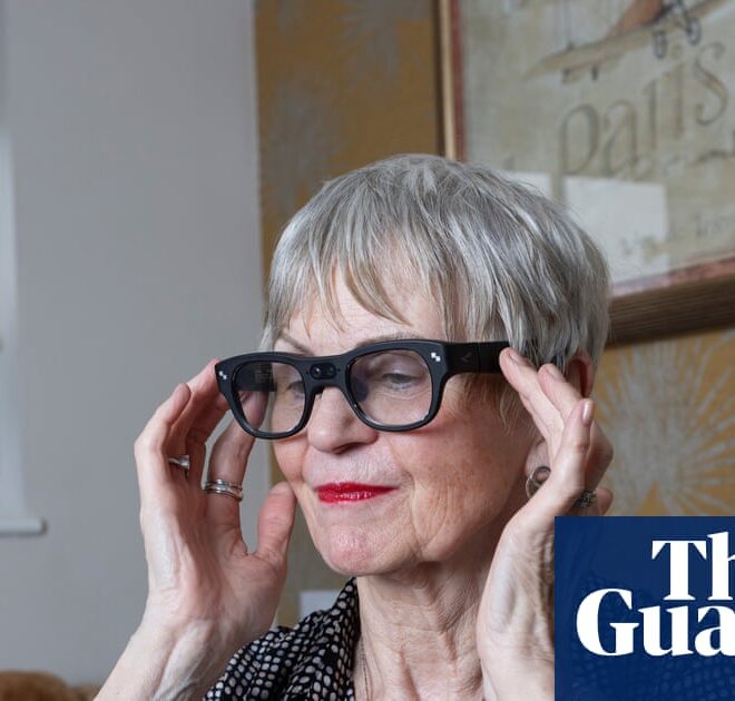 AI software for smart glasses wins £1m prize for technology to help people with dementia | Dementia