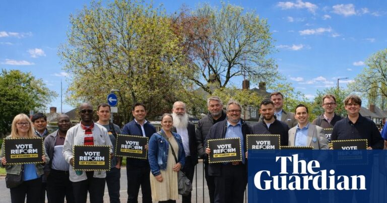 Reform’s Richard Tice posts picture with telltale signs of AI manipulation, say experts | Politics
