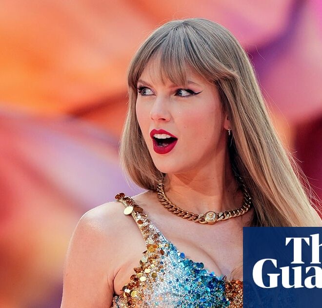Taylor Swift files trademarks for voice and image amid concern over AI misuse | Taylor Swift