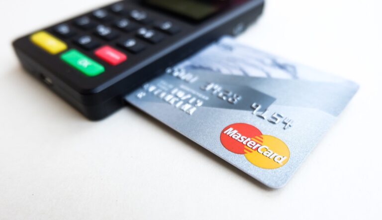 RBI Plans Trusted Person Safeguard for Elderly Payments