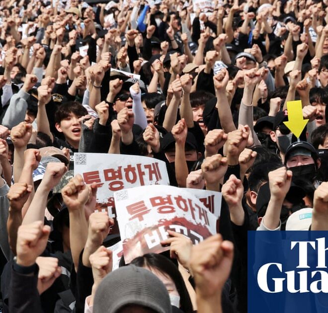 What are Samsung union workers demanding and how might a strike play out? | Technology
