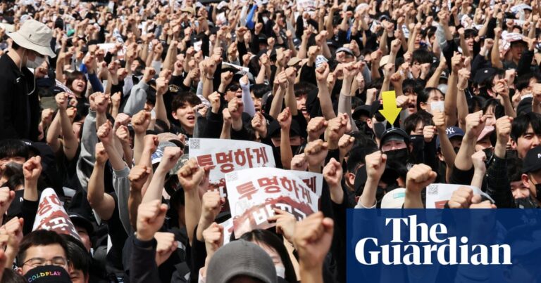 What are Samsung union workers demanding and how might a strike play out? | Technology