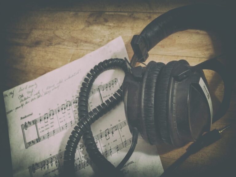 Zee Seeks $3 Million From JioStar in Music Rights Dispute