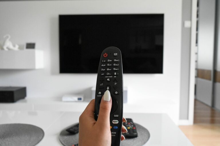 TV Makers Urge TRAI to Exclude Smart TVs From Regulations